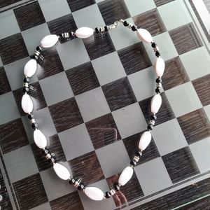 Ladies Vintage Necklace